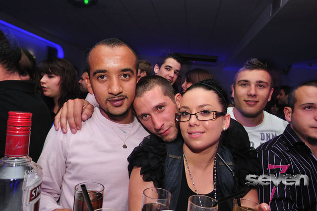 Cliquer pour voir l'image en taille réelle