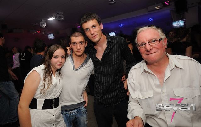 Cliquer pour voir l'image en taille réelle