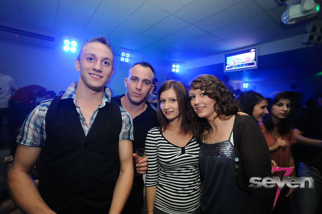 Cliquer pour voir l'image en taille réelle