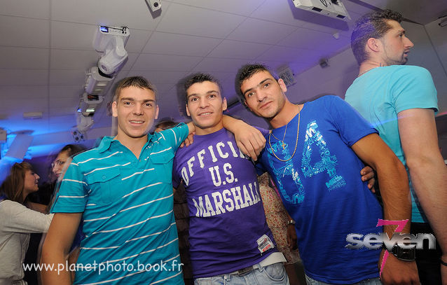 Cliquer pour voir l'image en taille réelle