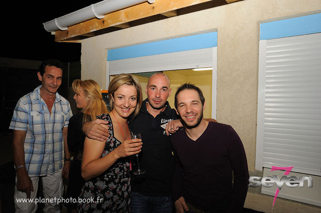 Cliquer pour voir l'image en taille réelle