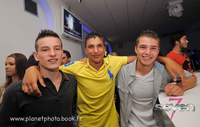 Cliquer pour voir l'image en taille réelle