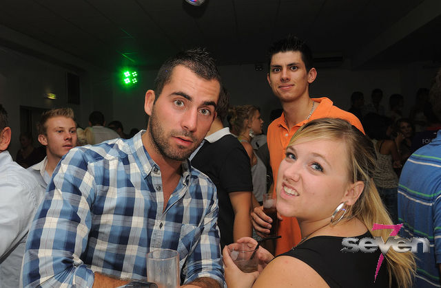 Cliquer pour voir l'image en taille réelle