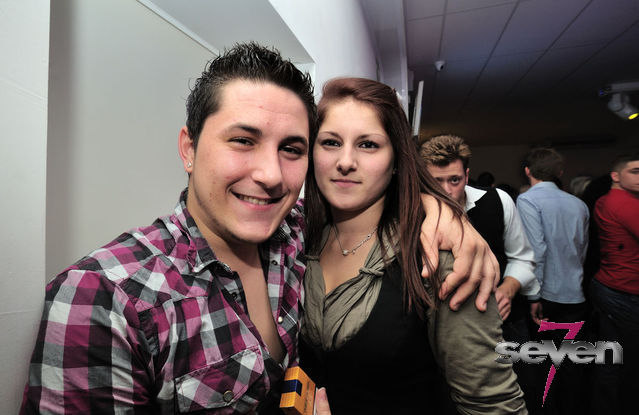 Cliquer pour voir l'image en taille réelle