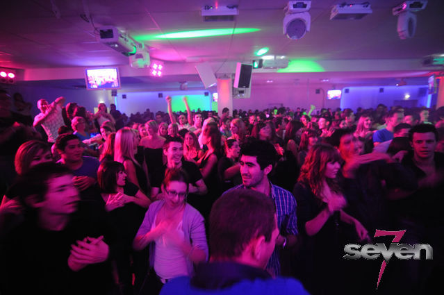 Cliquer pour voir l'image en taille réelle