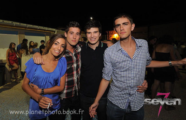 Cliquer pour voir l'image en taille réelle