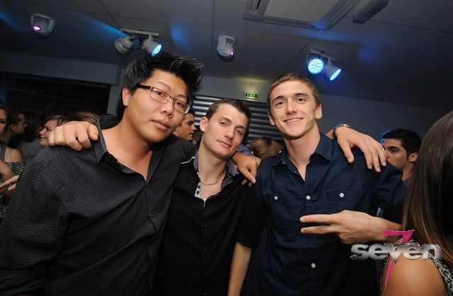 Cliquer pour voir l'image en taille réelle