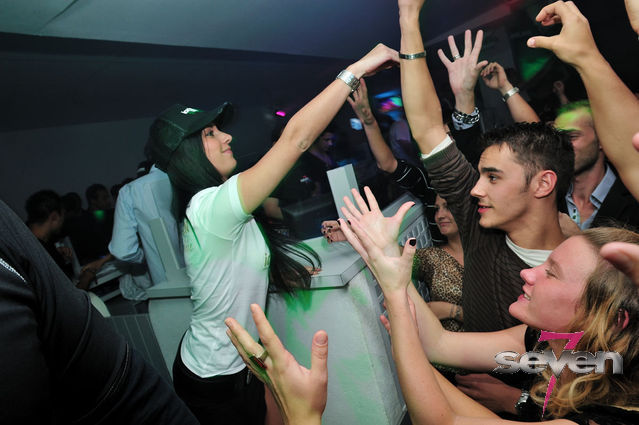 Cliquer pour voir l'image en taille réelle