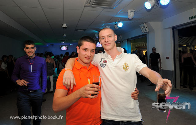 Cliquer pour voir l'image en taille réelle