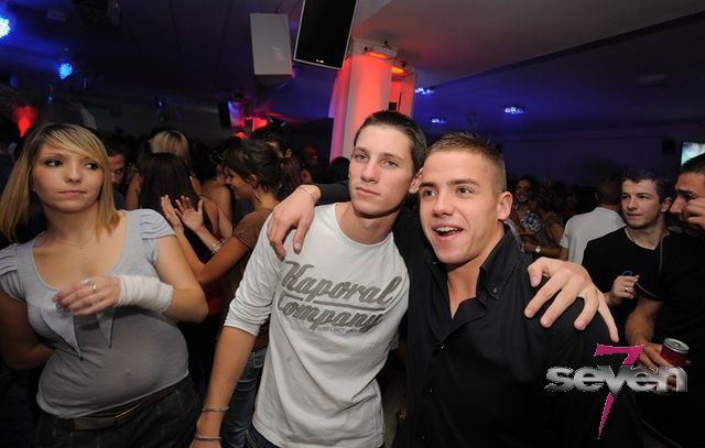 Cliquer pour voir l'image en taille réelle