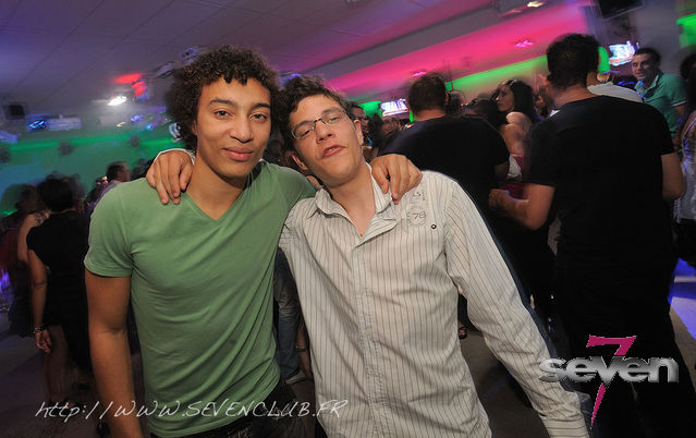 Cliquer pour voir l'image en taille réelle