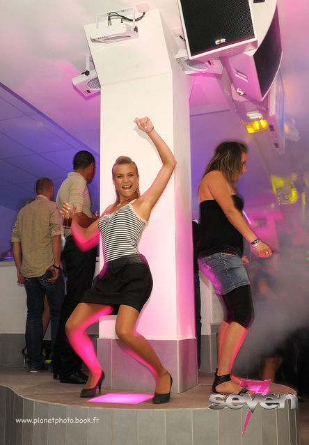 Cliquer pour voir l'image en taille réelle