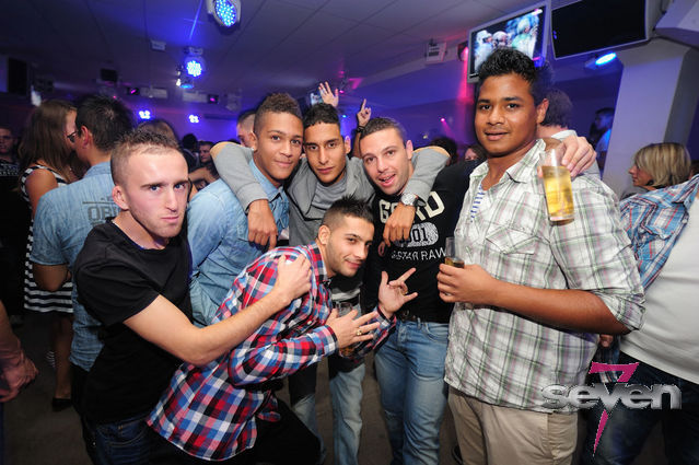 Cliquer pour voir l'image en taille réelle