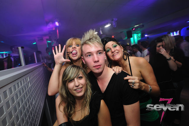 Cliquer pour voir l'image en taille réelle