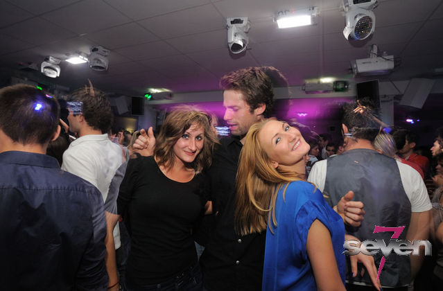 Cliquer pour voir l'image en taille réelle