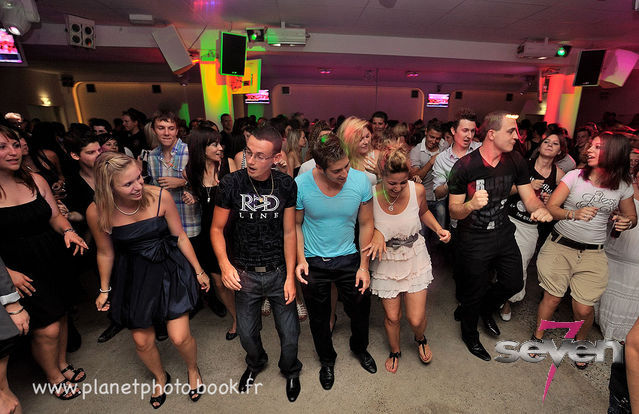 Cliquer pour voir l'image en taille réelle