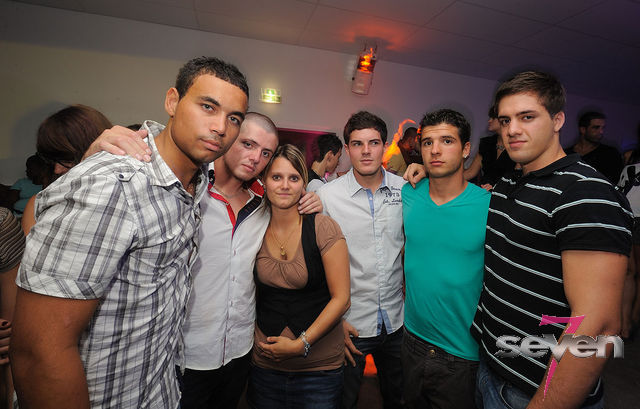 Cliquer pour voir l'image en taille réelle