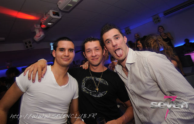 Cliquer pour voir l'image en taille réelle