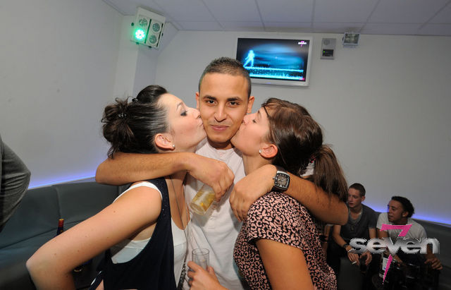 Cliquer pour voir l'image en taille réelle