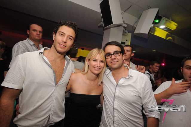 Cliquer pour voir l'image en taille réelle