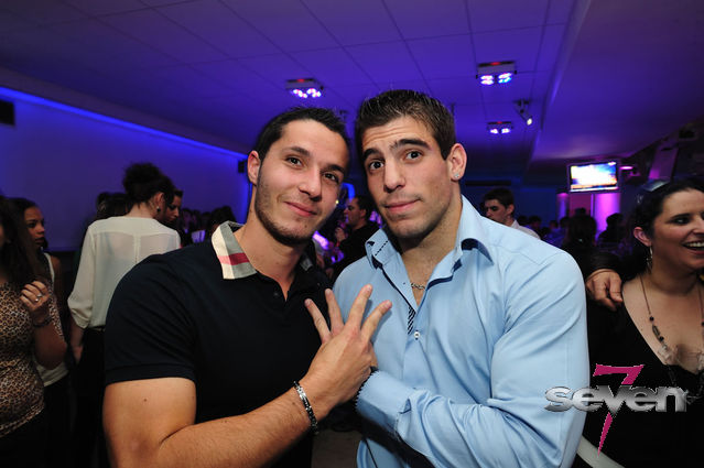 Cliquer pour voir l'image en taille réelle