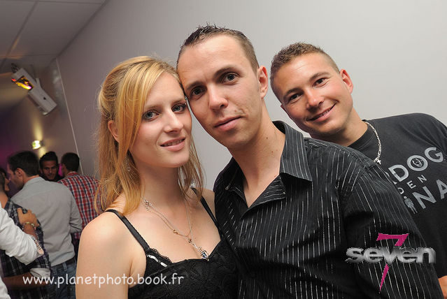 Cliquer pour voir l'image en taille réelle