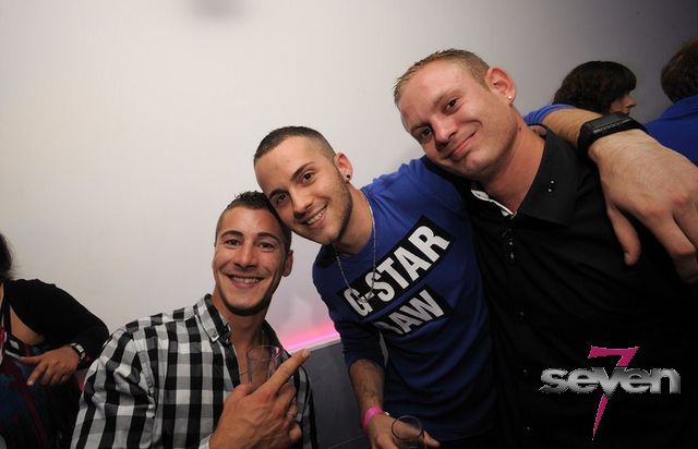 Cliquer pour voir l'image en taille réelle