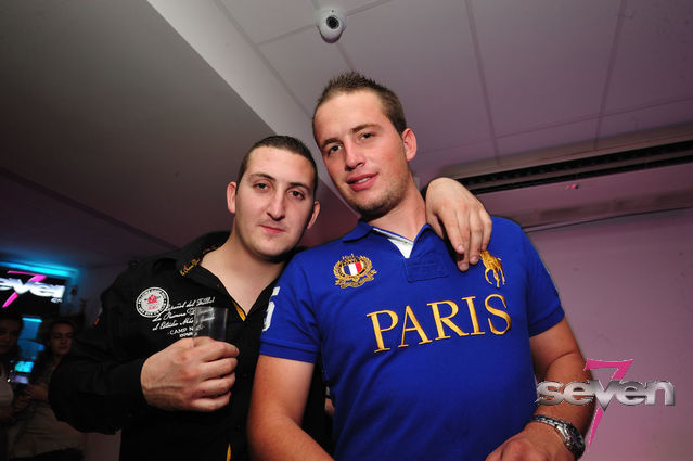 Cliquer pour voir l'image en taille réelle