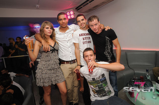 Cliquer pour voir l'image en taille réelle