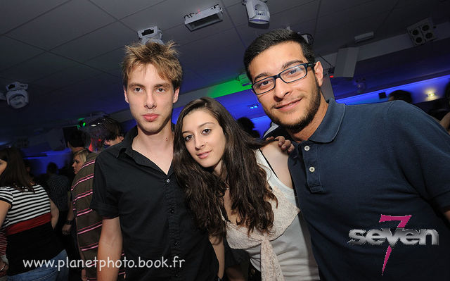 Cliquer pour voir l'image en taille réelle