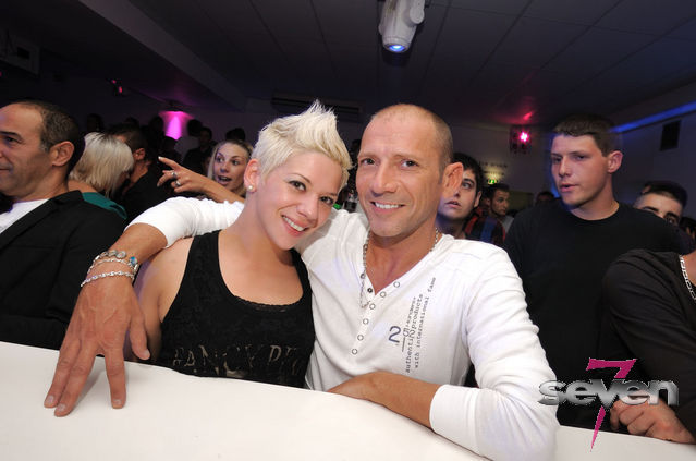 Cliquer pour voir l'image en taille réelle