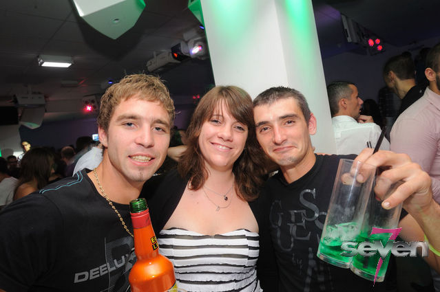 Cliquer pour voir l'image en taille réelle