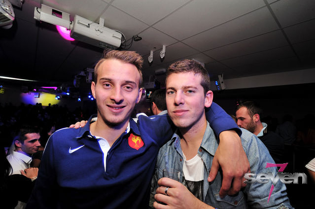 Cliquer pour voir l'image en taille réelle