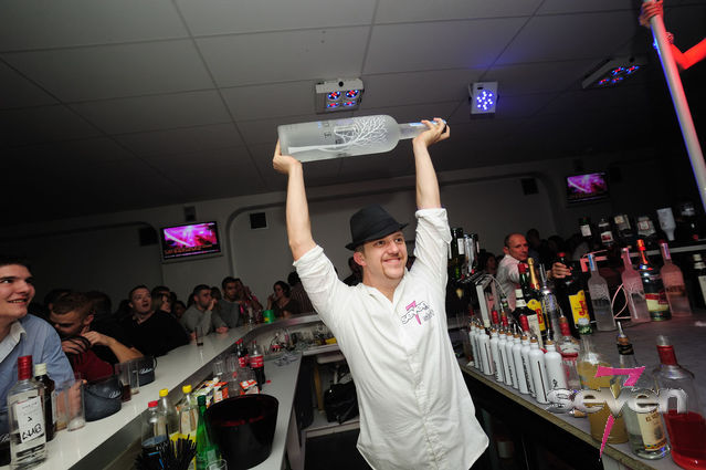 Cliquer pour voir l'image en taille réelle