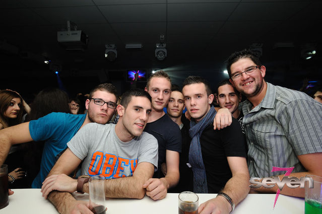 Cliquer pour voir l'image en taille réelle