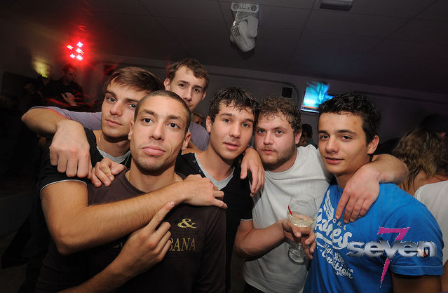 Cliquer pour voir l'image en taille réelle