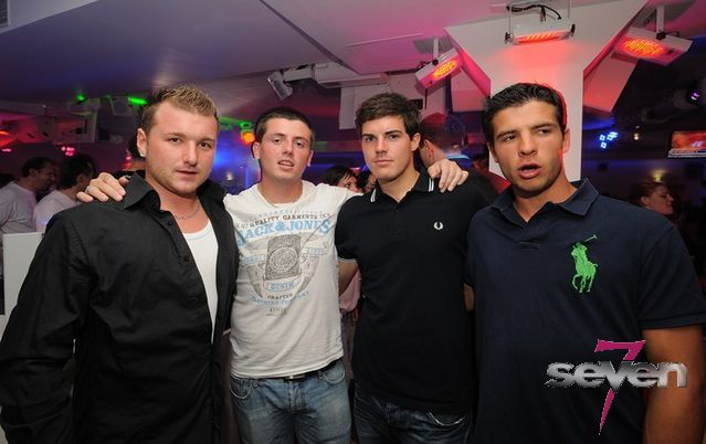 Cliquer pour voir l'image en taille réelle