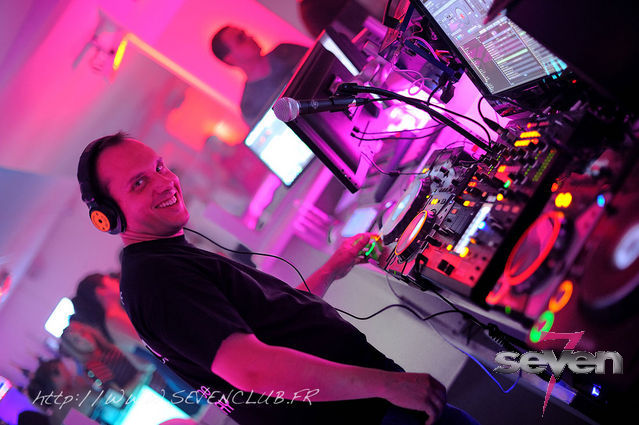 Cliquer pour voir l'image en taille réelle