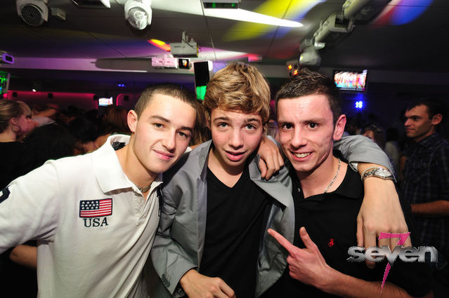 Cliquer pour voir l'image en taille réelle