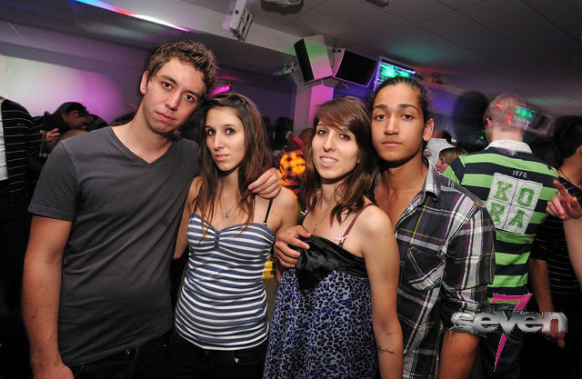 Cliquer pour voir l'image en taille réelle