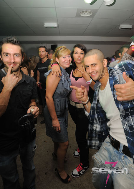 Cliquer pour voir l'image en taille réelle