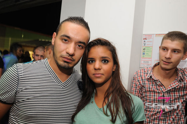 Cliquer pour voir l'image en taille réelle