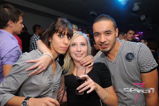 Cliquer pour voir l'image en taille réelle