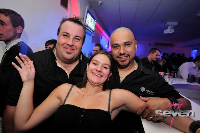 Cliquer pour voir l'image en taille réelle