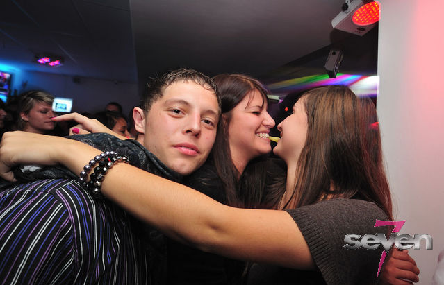 Cliquer pour voir l'image en taille réelle