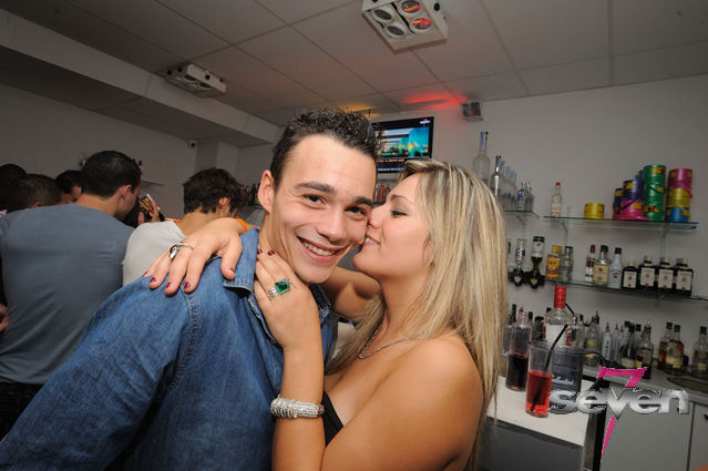 Cliquer pour voir l'image en taille réelle