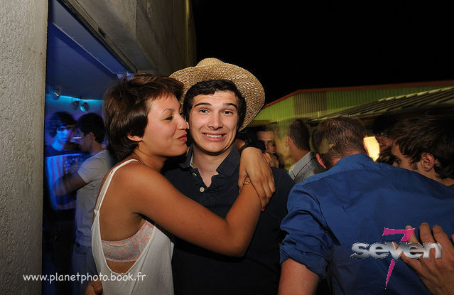 Cliquer pour voir l'image en taille réelle