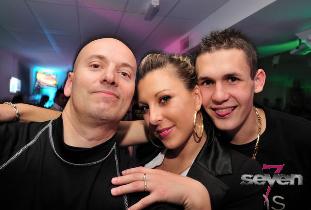 Cliquer pour voir l'image en taille réelle