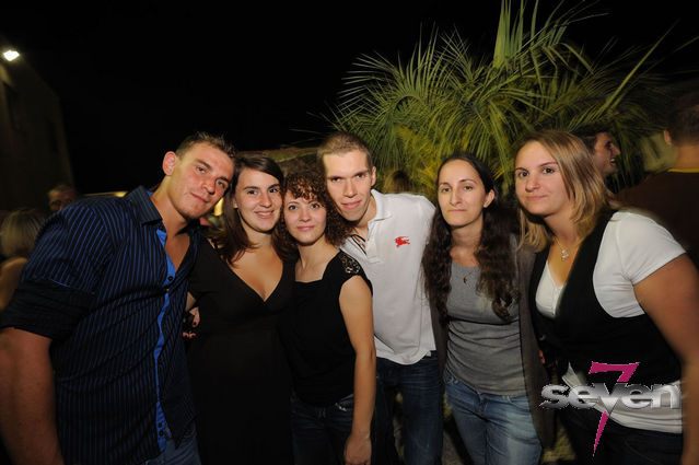 Cliquer pour voir l'image en taille réelle