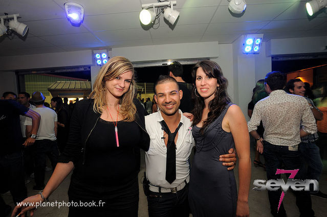 Cliquer pour voir l'image en taille réelle